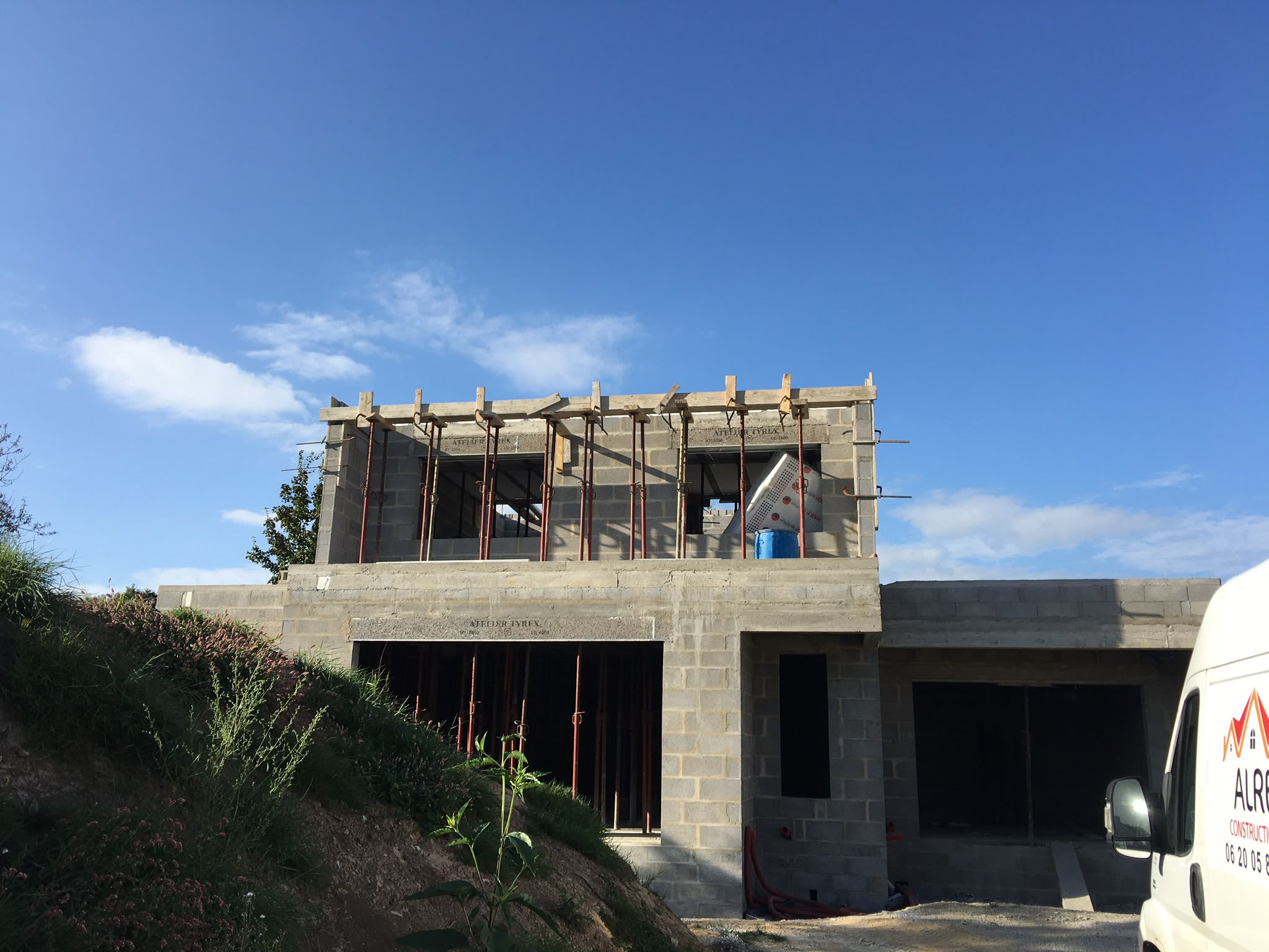 Extension de maison à Auray : quelles solutions pour agrandir son logement ?